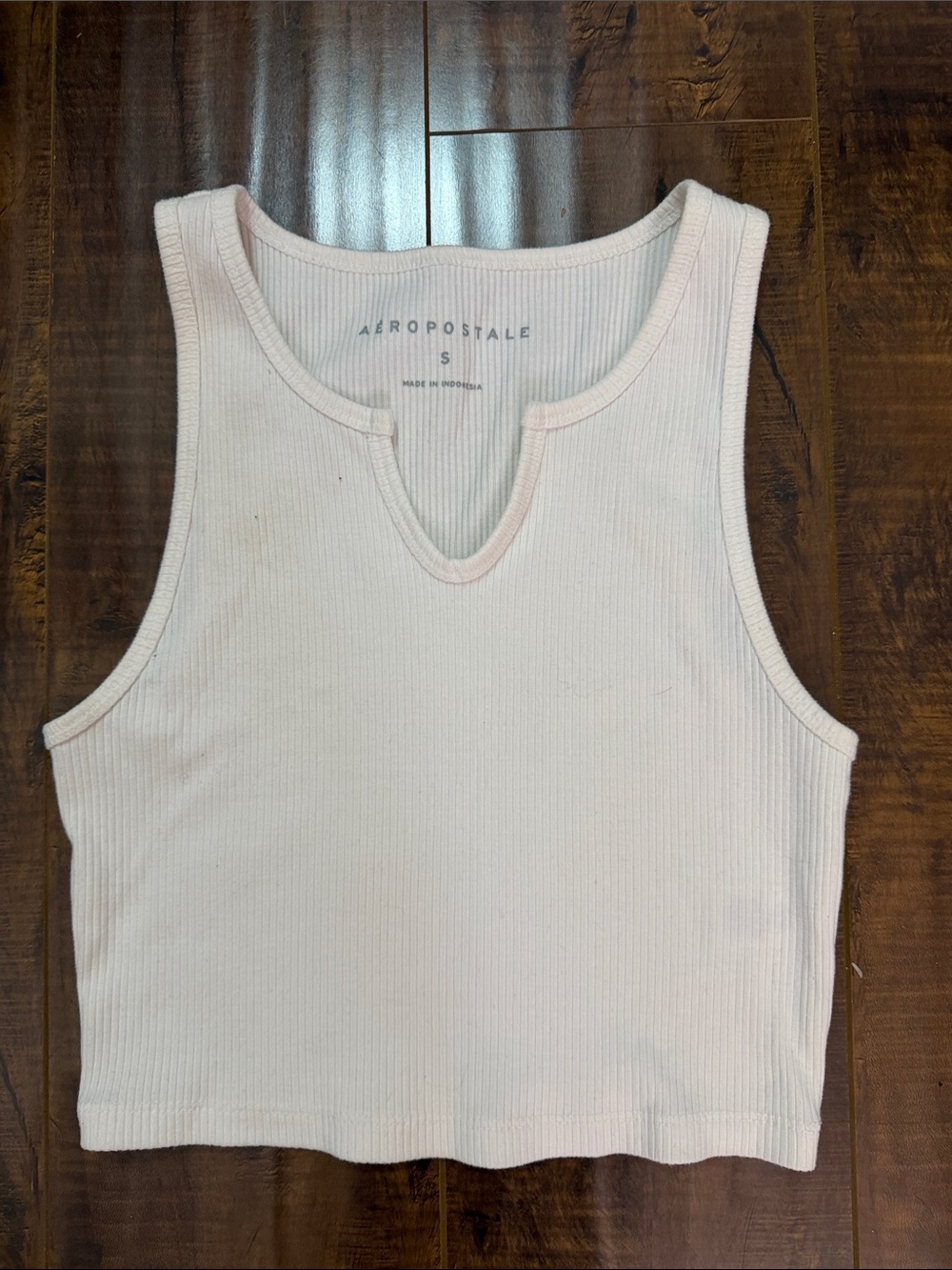 Aeropostale Ribbed Notch-Neck Crop Tank - white